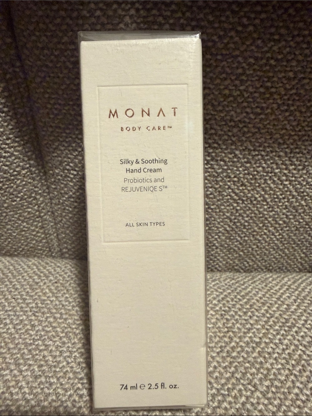 MONAT Silky & Soothing Hand Cream